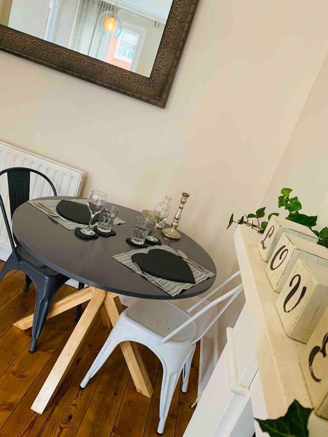 Luxury Fulham Flat With 5* Touches Nr River Thames لندن المظهر الخارجي الصورة